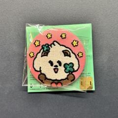 TXTカフェ　缶バッチランダム　ボムギュ　80個 TXT Cafe ボムギュ 缶バッジ 2個セット - メルカリ