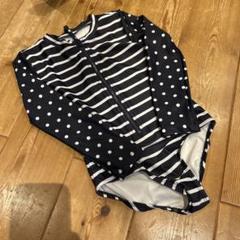 GAP 水着　110 女の子　ラッシュガード