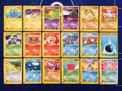 ポケモンカードe 18枚+ピカチュウ