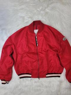 MONCLER2022春夏新作レディース フード付きブルゾン LOUVOIS MONCLER2022春夏新作レディース フード付きブルゾン LOUVOIS
