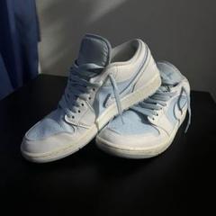 Air Jordan 1 Low "Reverse Ice Blue"のサムネイル