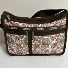 LeSportsac レスポートサック　ショルダーバッグ　肩掛け　斜め掛け　通勤