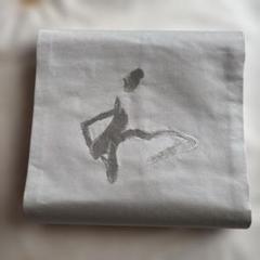 未使用品 名古屋帯 灰色 グレー 唐花 長さ3m56cm 銀彩加工 正絹 袷