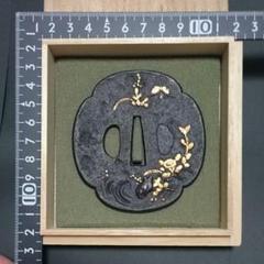刀の鍔 (81㎜x76㎜x4㎜)