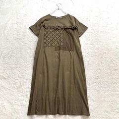 メゾンドプラージュ【F】カーキ 刺しゅう フリル Tシャツワンピース 半袖