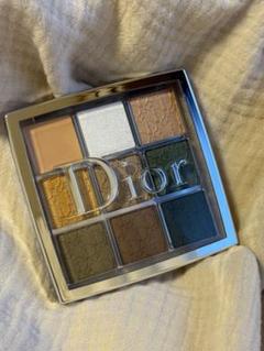 美品】【匿名発送】Dior バックステージ アイパレット 008カーキ