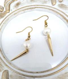 スパイク型とコットンパール◆ピアス/金具変更可能