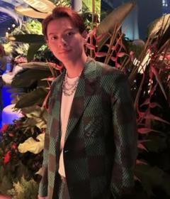 平野紫耀 LOUIS VUITTON パールネックレス