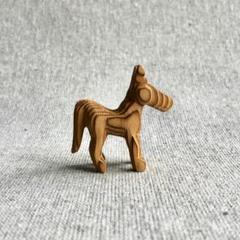 楠製 細工彫り『馬』一刀彫り置物 オブジェ 高さ22cm★時代物★ 2025年最新】Yahoo!オークション -馬 置物(彫刻、オブジェ)の