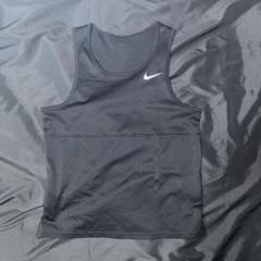 NIKE ナイキ　タンクトップ