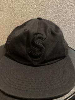 supreme キャップ sロゴ オールブラック