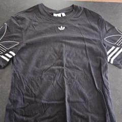 adidas 黒 アディダス　Tシャツ クルーネック