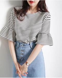 ボーダーラッフルスリーブTシャツ