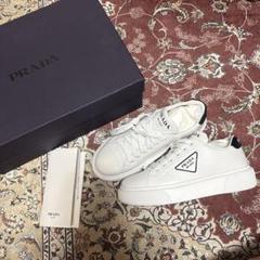 PRADA ホワイト スニーカー　36