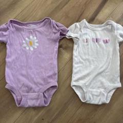 紫色花刺繍・蝶プリントボディスーツ2枚セット　ロンパース