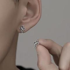 【新品】メンズ　ピアス　両耳　十字架　アクセサリー　ストリート　韓国