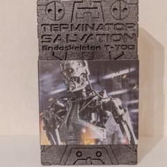 ターミネーター4 T-700 エンドスケルトン ホットトイズ HOTTOYS Amazon.co.jp: ムービー・マスターピース ターミネーター4 T-700