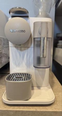 Nespresso 2020年製 ネスプレッソ コーヒーメーカーF111 ラテ Nespresso 2020年製 ネスプレッソ コーヒーメーカーF111 ラテ