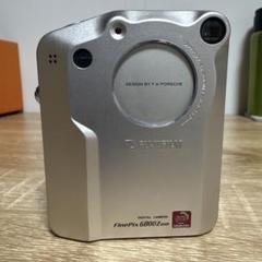 RT-124317専用様　FinePix 6800Z デジカメ　ポルシェデザイン FUJIFILM Finepix 6800Z ポルシェデザイン - 新潟県で中古カメラ