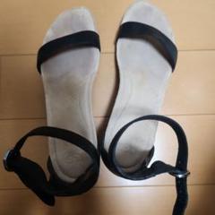 黒いウェッジヒールサンダル　UGG