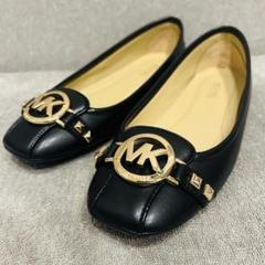 【美品】Michael Kors ブラック レザー モカシン パンプス　24cm