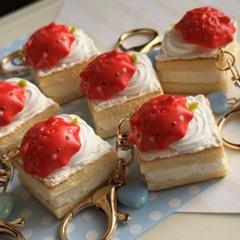 ⑥メンダコ苺なショートケーキ☆キーホルダー