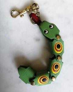 人気商品の中古品・新品・未使用品 希少 アニヤ・ハインドマーチ メルカリ - 干支蛇キーホルダー 小物
