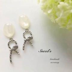▪シルバー結びチャーム×オーバルカボションピアス/イヤリング