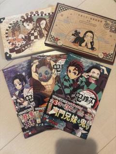 鬼滅の刃　キャラクターブック　　32シール　ポストカード