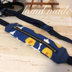 handmade☆スリムボディバッグ 北欧風花柄×ブルー