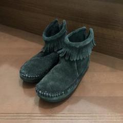 ミネトンカ ショートブーツ フリンジブーツ