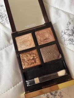 お値下げ✴︎廃盤色TOM FORD アイカラークォード04A サスピション アイ カラー クォード｜TOM FORD BEAUTYの口コミ - 🧡🧡 今日