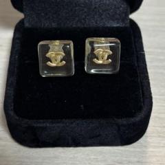美品 シャネル クリア ピアス ココマーク レジン 箱付き シンプル CHANEL シャネル GP ココマーク ロゴ レジン ピアス 5.1g