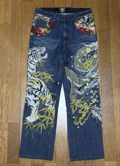 入手困難品　無双×華鳥風月プレミア　デニム　30 和柄　刺繍　龍　虎　y2k 入手困難品 無双×華鳥風月プレミア デニム 30 和柄 刺繍 龍 虎