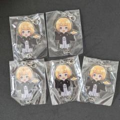 エルヴィン　キーホルダー　WIT　USJ アニーク　キャラウムカフェ　進撃の巨人 エルヴィン キーホルダー WIT USJ アニーク キャラウムカフェ