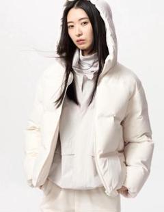 ユニクロ UNIQLO シームレスダウンパーカ オフホワイト L 完売品