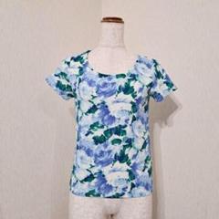 イング【M】半袖カットソー　プルオーバー　花柄　総柄　キレイめ　ストレッチ