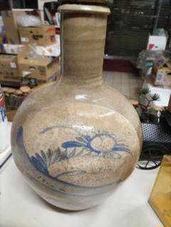 さらに、さらに、値下げ！！伊万里焼（？）かもしれない、産地不明の花瓶 さらに、さらに、さらに、値下げ！！伊万里焼（？）かもしれない