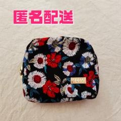 LOWRYS FARM　ローリーズファーム　花柄　ポーチ