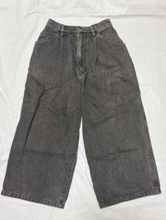 【美品】 KIIT デニムパンツ ワイドストレート ブラックデニム ジーンズ
