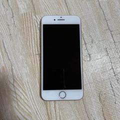 iPhone 8 ゴールド