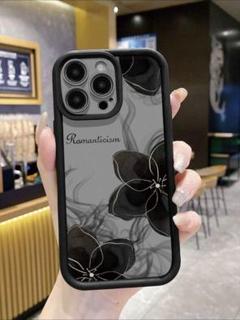 ロマンティシズム 黒い花柄 iPhone15Pro