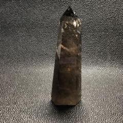 【アリン】極上ライトニング水晶(六角柱)＊約815g＊　天然石ポイント 1.5Kgパワーストーン 天然石 ライトニング水晶六角柱[T581-6012]