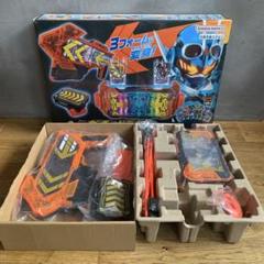 DXガッチャードライバー 仮 面 ラ イ ダ ーガッチャード完全なりきりセット 新品] 仮面ライダーガッチャード 変身ベルト DXガッチャー