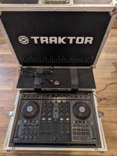 TRAKTOR KONTROL X1 DJコントローラー 箱、専用ケース付 楽器・機材