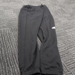 adidas 黒ジャージ 140cm