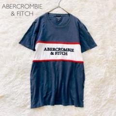 アバクロンビーアンドフィッチ ロゴ刺繍Tシャツ 夏に映える爽やかカジュアル