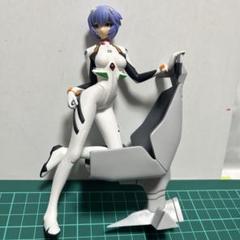 ヱヴァンゲリヲン 新劇場版　フィギュア　Girl with Chair 綾波レイ