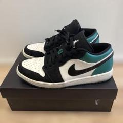 JORDAN 1 ロー "ホワイトブラックマイスティックグリーン"