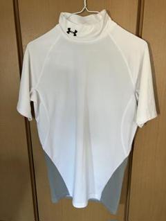 Under Armour ハイネック アンダーシャツ ホワイト/グレー